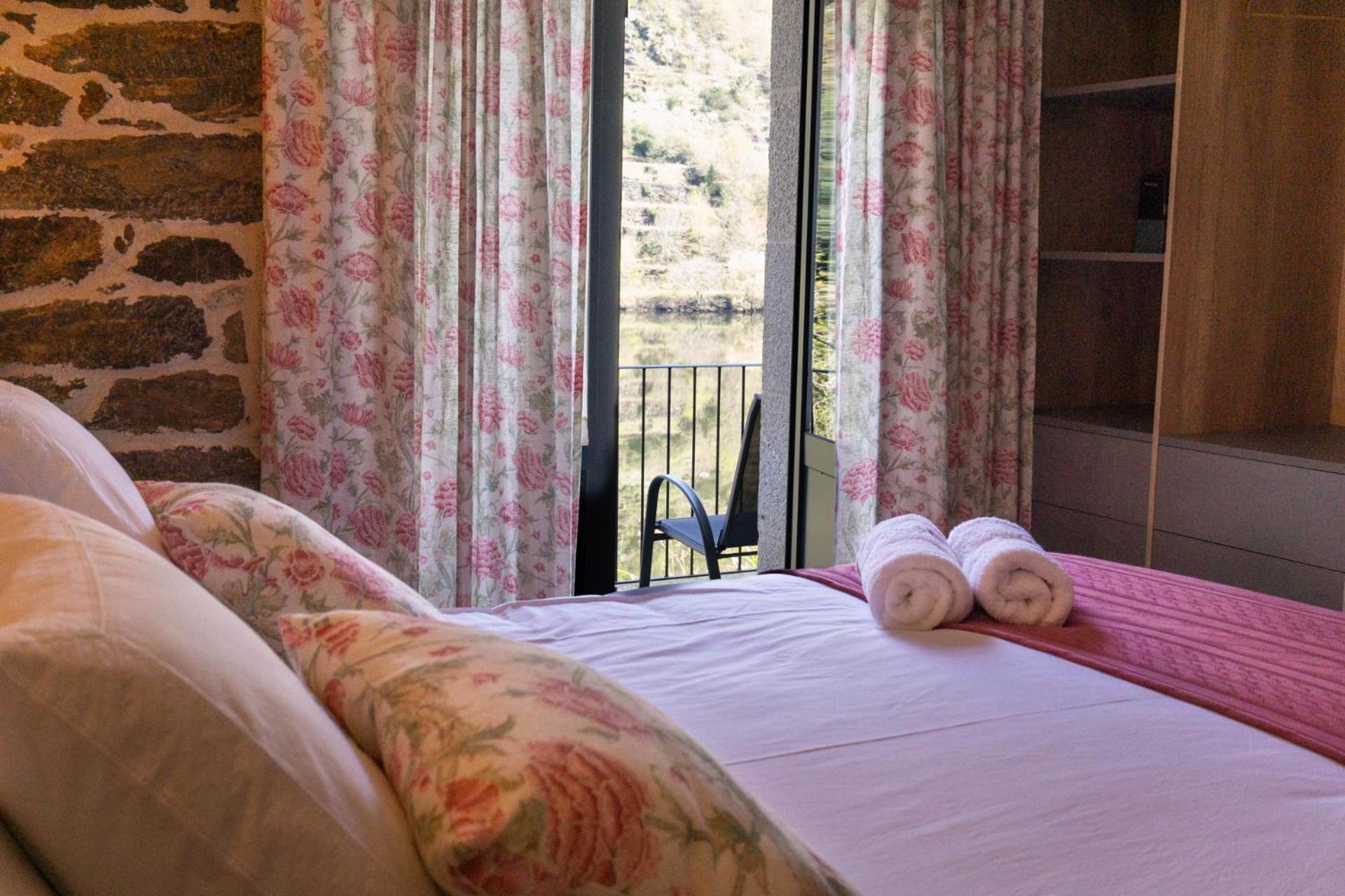 Apartamento Ribeira Sacra A Orilla Rio Mino Casas Do Pincelo Exterior foto